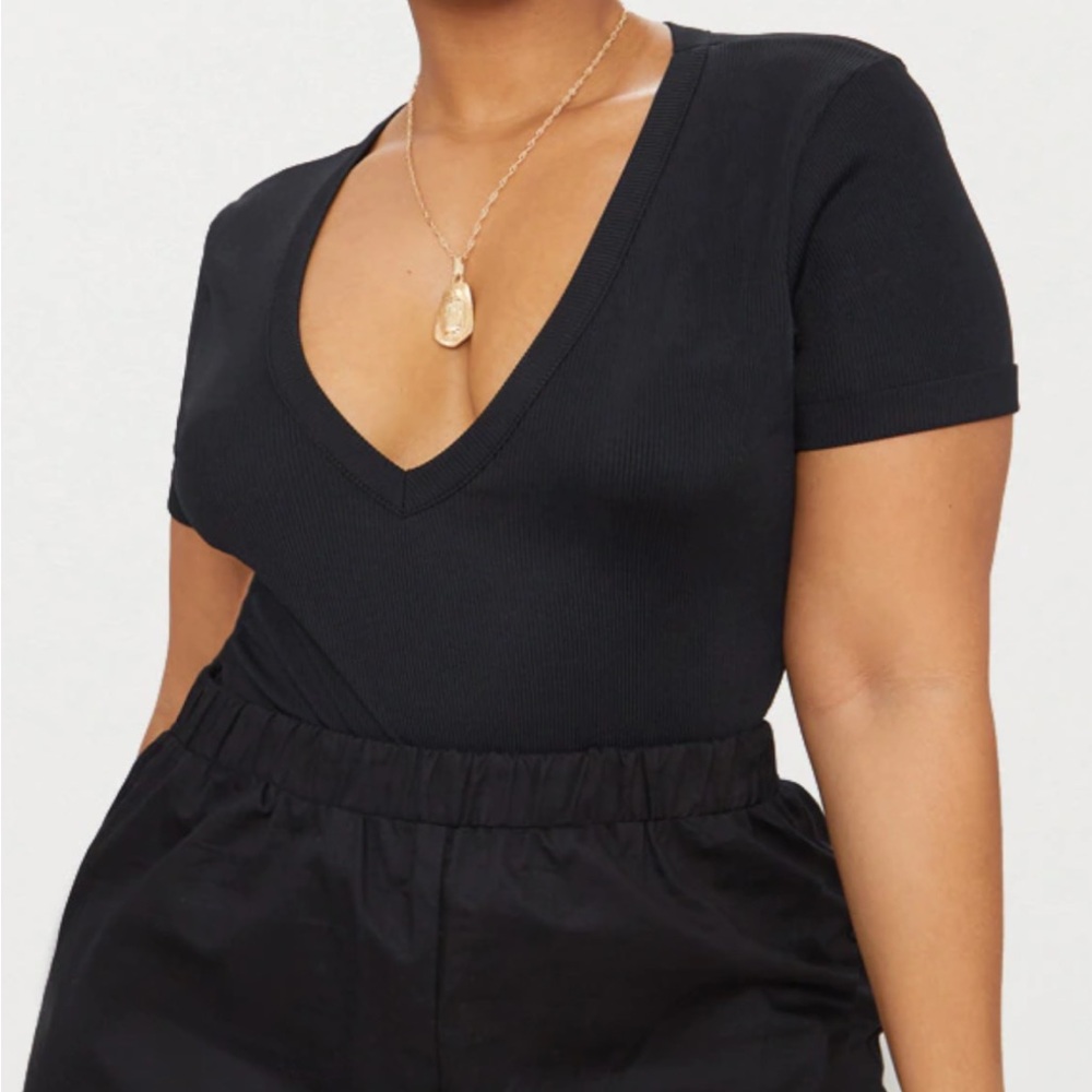 NWT Pretty Little Thing Black t shirt short sleeve ribbed body suit